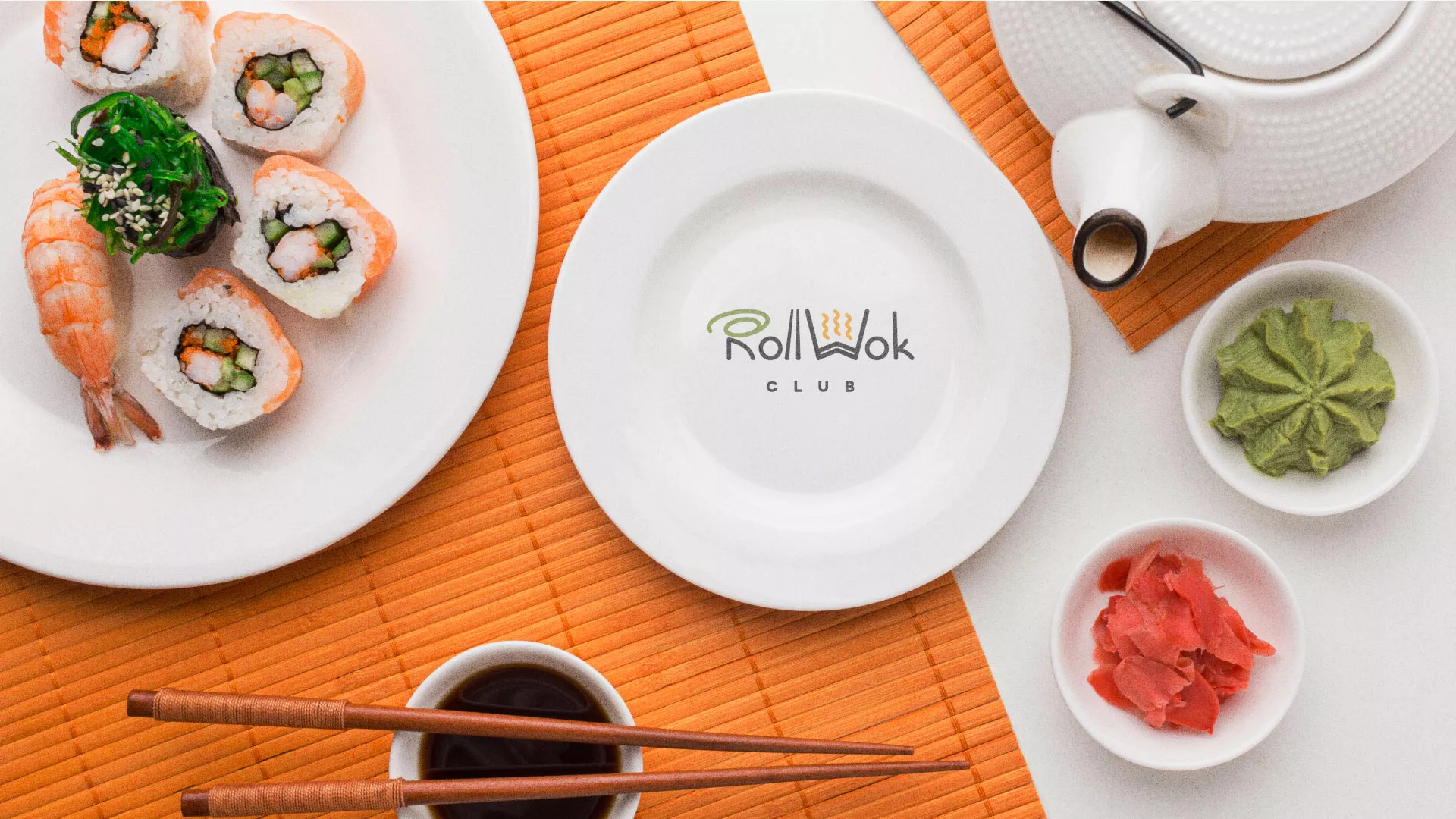 Разработка логотипа и фирменного стиля суши-бара «Roll Wok Club» в Перевозе