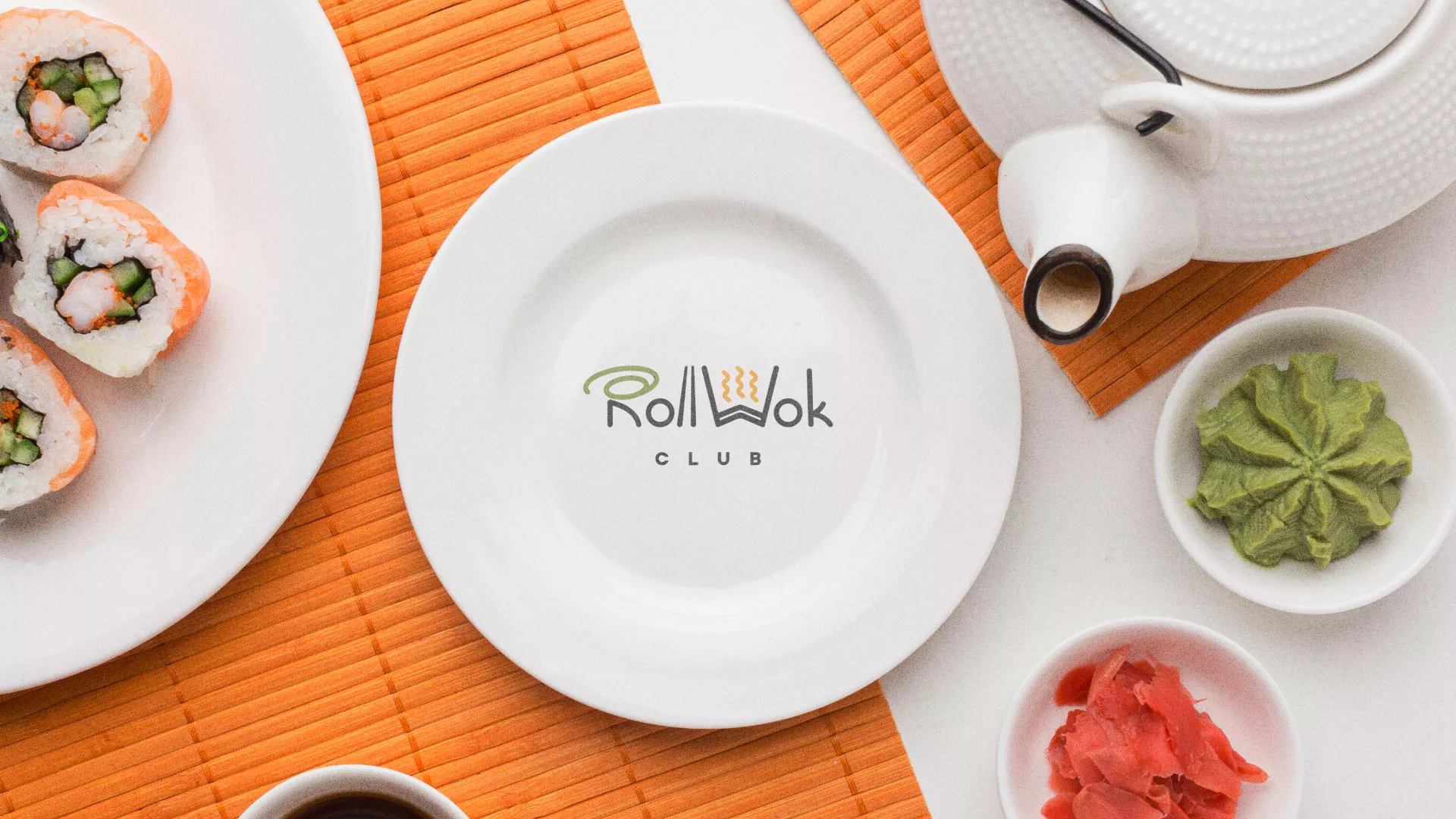 Разработка логотипа и фирменного стиля в Перевозе для суши-бара «Roll Wok Club» Разработка логотипа и фирменного стиля в Перевозе для суши-бара «Roll Wok Club»